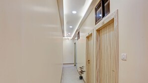 Lobby - Collection O Hotel Kiwi International (Mumbai)