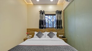 Classic Double or Twin Room | WiFi (free) - Collection O Hotel Kiwi International (Mumbai)
