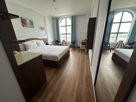 Quarto executivo | Cortinas blackout, Wi-Fi de cortesia