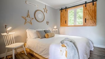 4 bedrooms, free WiFi, bed sheets