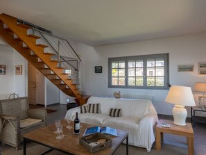 TV - Ruilh Avel by Interhome (Le Pouldu)