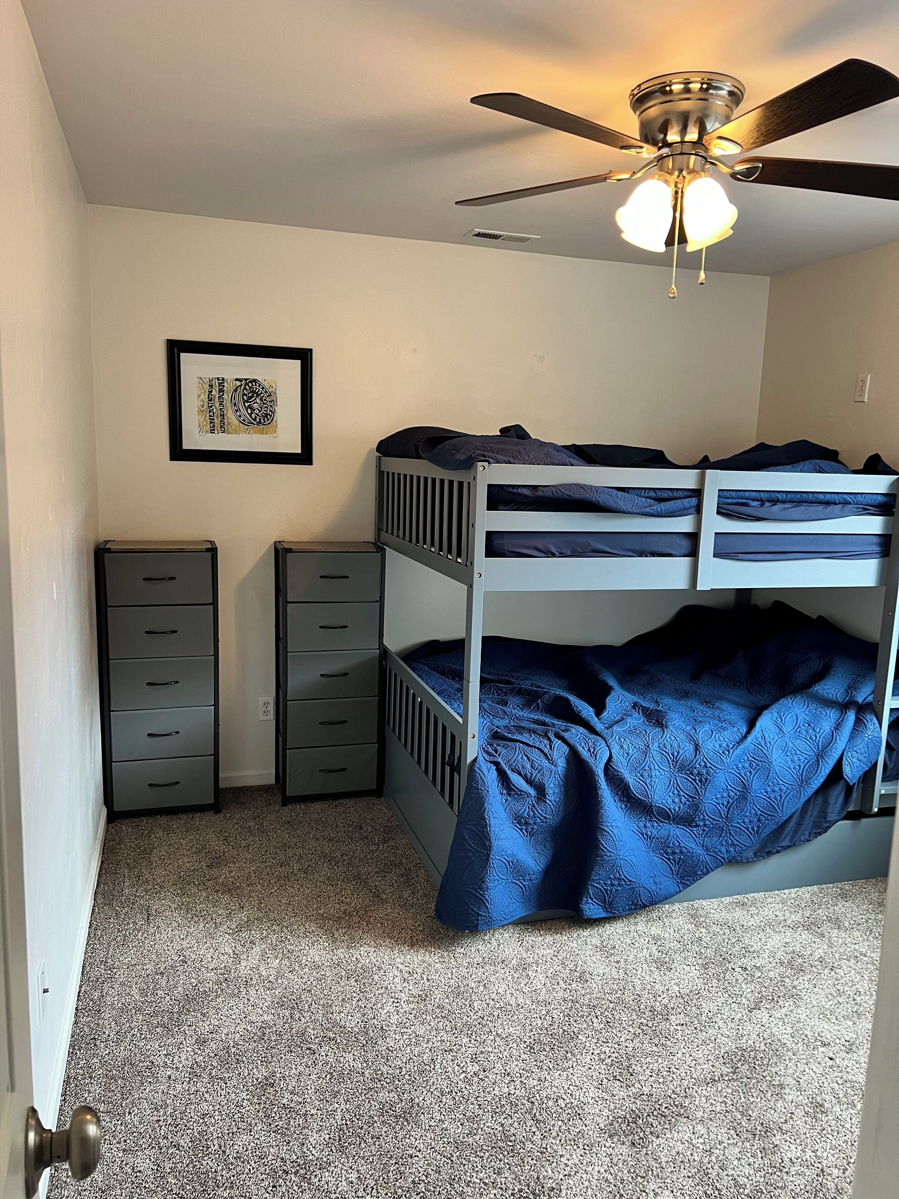 3 dormitorios, tabla de planchar con plancha, wifi y ropa de cama