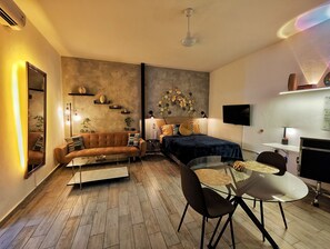 Apartment | 1 bedroom, individually decorated, individually furnished, desk - Sky Studio By Paradox (Panama City)
