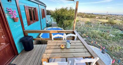 Chalet Sleeps 2 - Pool, Balcony, Mountain Views