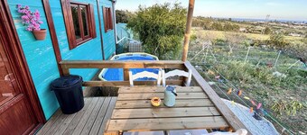 Chalet Sleeps 2 - Pool, Balcony, Mountain Views