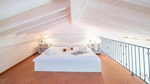 2 bedrooms, WiFi (free), bed sheets - CDT Cala Del Faro, Porto Cervo, Italy (Porto Cervo)