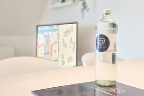 Unclassified image, 3 of 35, button