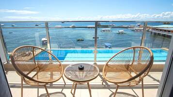 Deluxe Room, Ocean View | Terrace/patio