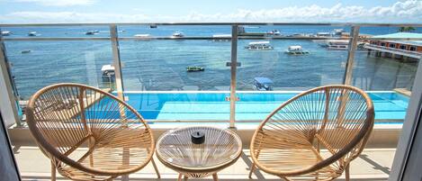 Quarto luxo, vista para o oceano | Terraço/pátio