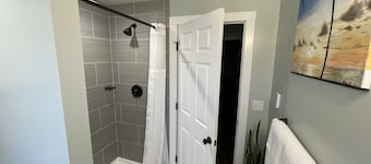 Single unit duplex in Kodiak