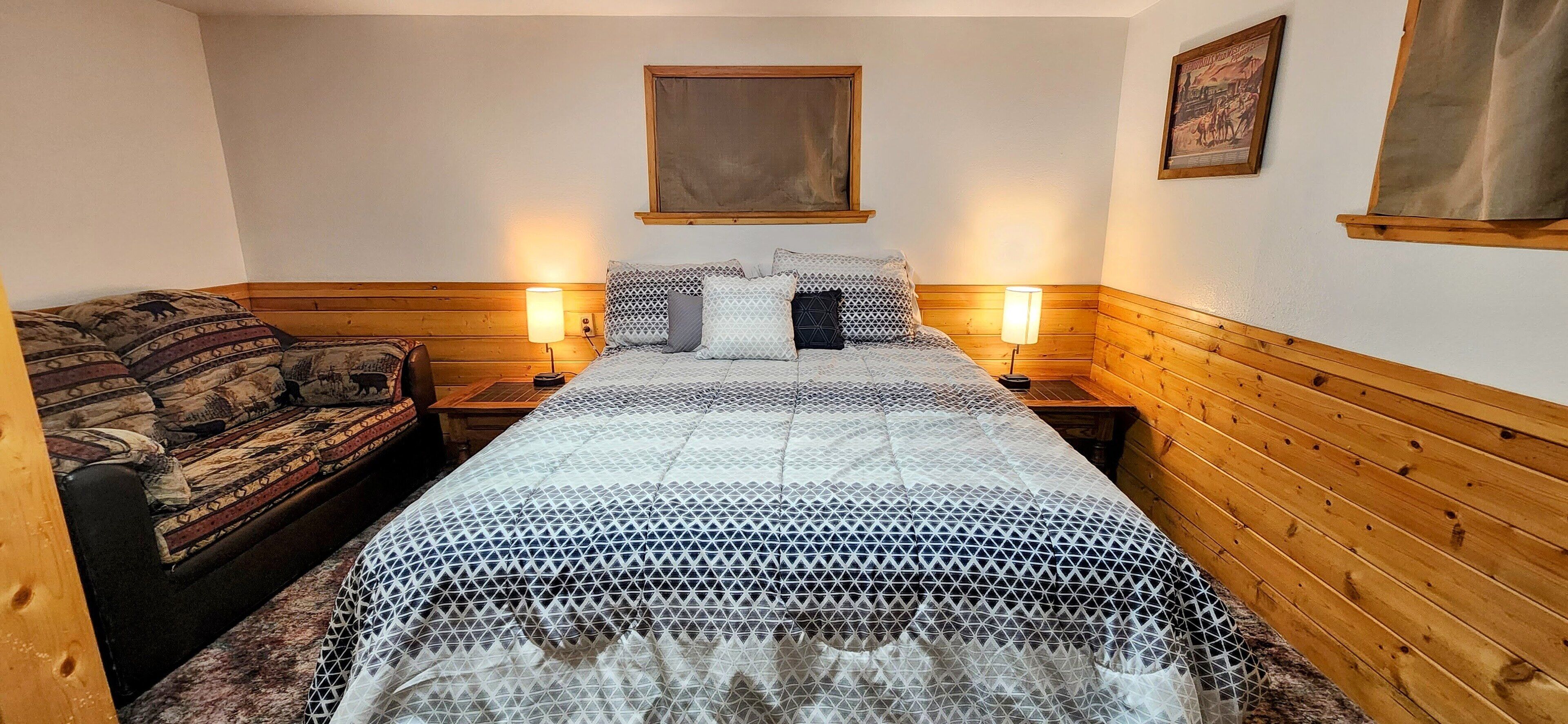 3 makuuhuonetta, työpöytä, vauvan matkasänky, Wi-Fi