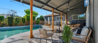 Unique Modern Home W/Pool