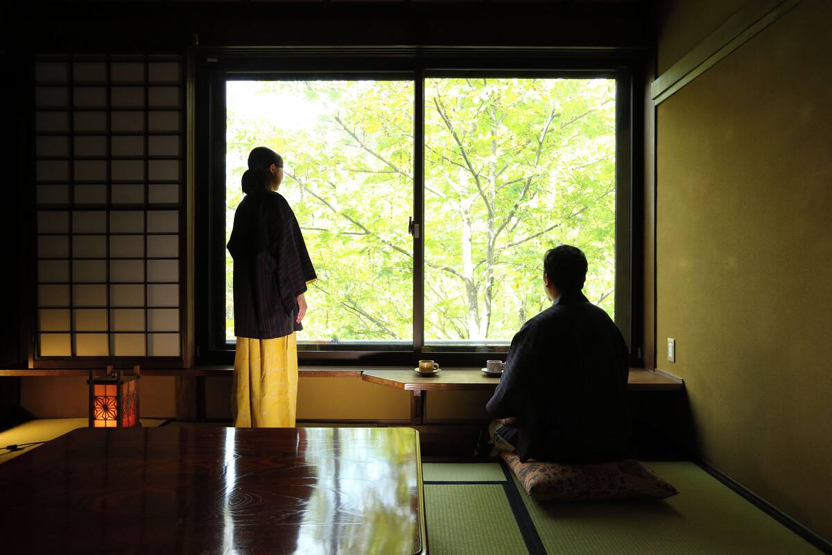 ห้องดีลักซ์ทวิน, ปลอดบุหรี่, วิวภูเขา (Kawakurumi) | เครื่องนอนระดับพรีเมียม, เตียงพร้อมฟูกเสริมที่นอน, ตู้นิรภัยในห้องพัก