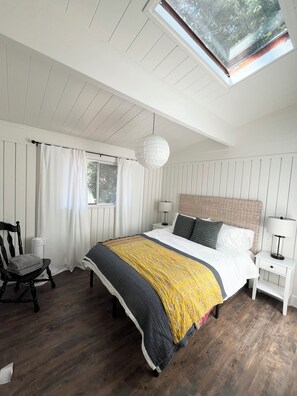 5 soverom, skrivebord, strykejern/-brett og wi-fi (inkludert)