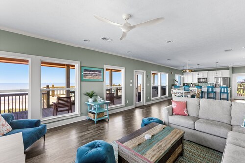 Front Row Pool - chilled & heated - hot tub- beachfront 