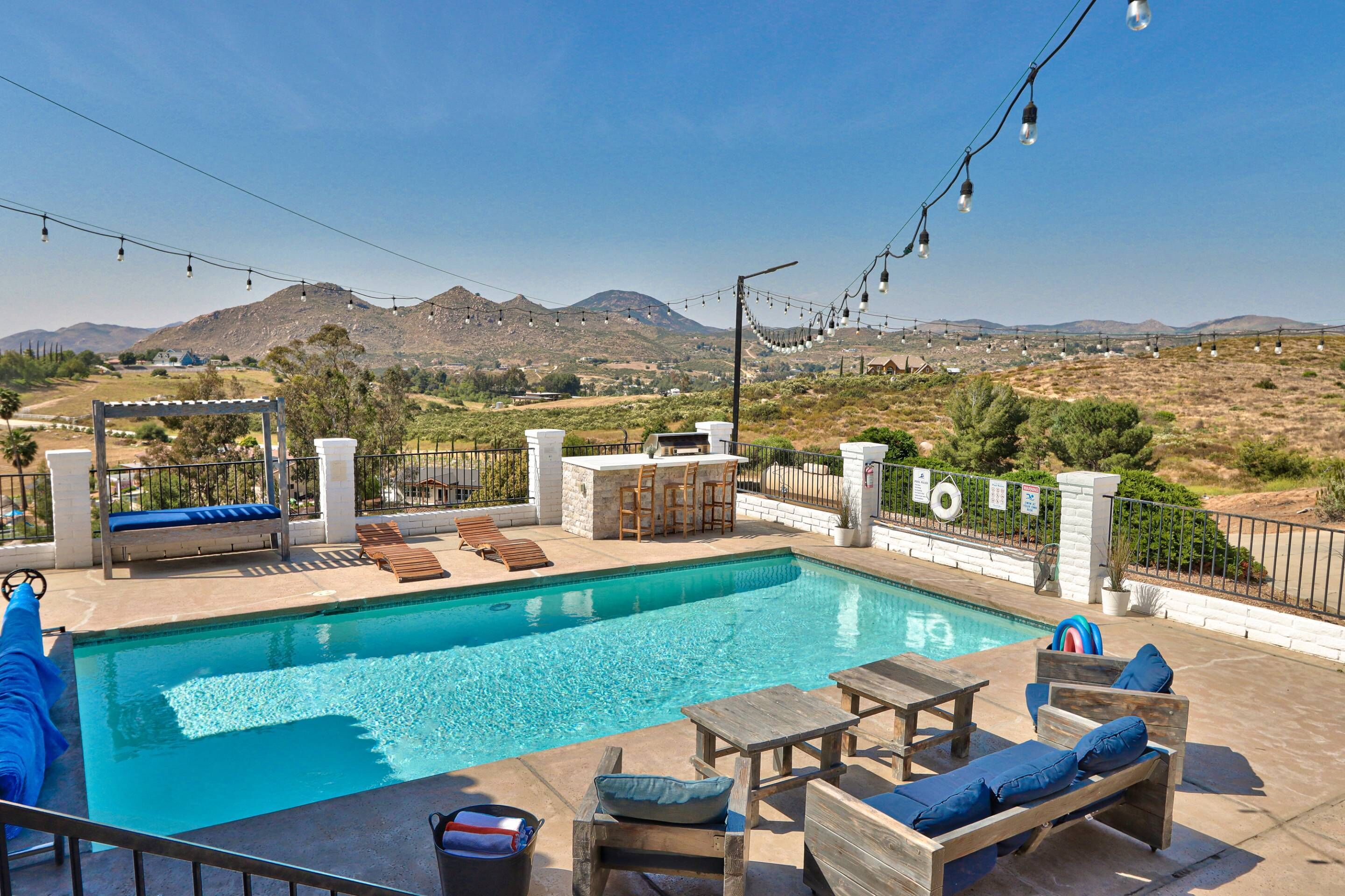 Luxurious 7-Acre Estate with Pool, Tennis Court, and Stunning Wine Country Views in Temecula