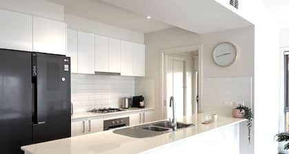 Stylish Berwick Home with WiFi, Smart TV, Garage