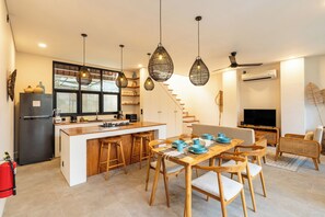 Dining room - Hati 2 Villa by Betterplace (Canggu)