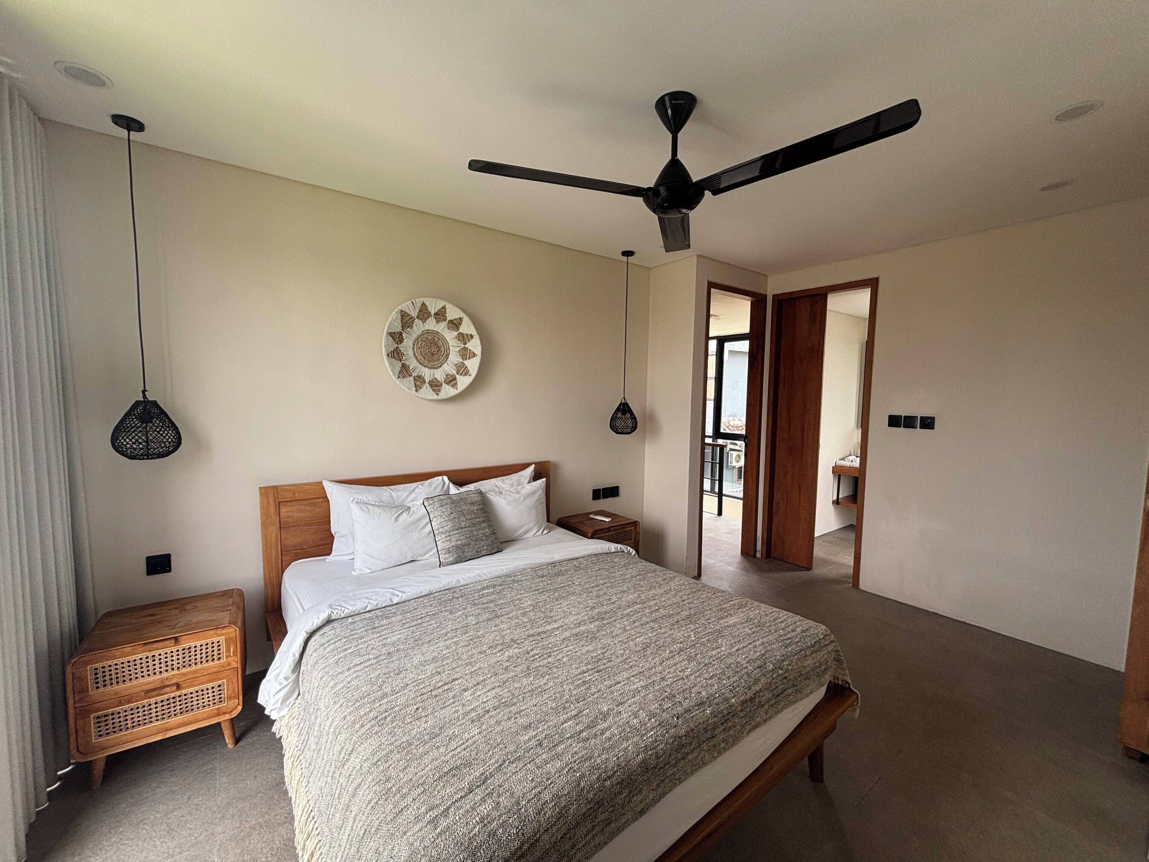 Vila luxo | 2 quartos, cofres nos quartos, cortinas blackout, Wi-Fi de cortesia