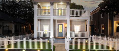 المنشأة من الخارج