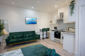Interior - Beautiful Studio Flat in Hackney (London)