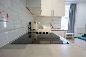 Interior - Beautiful Studio Flat in Hackney (London)