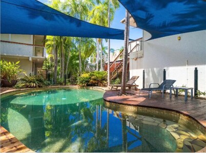 Tropical oasis In Parap, saltwater pool, Close to Markets and attractions
