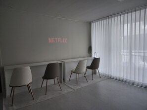 Business center - #near beach 5min-walk#Cozy Space for Solo Female Travelers in Donghae in Korea (Donghae-si)