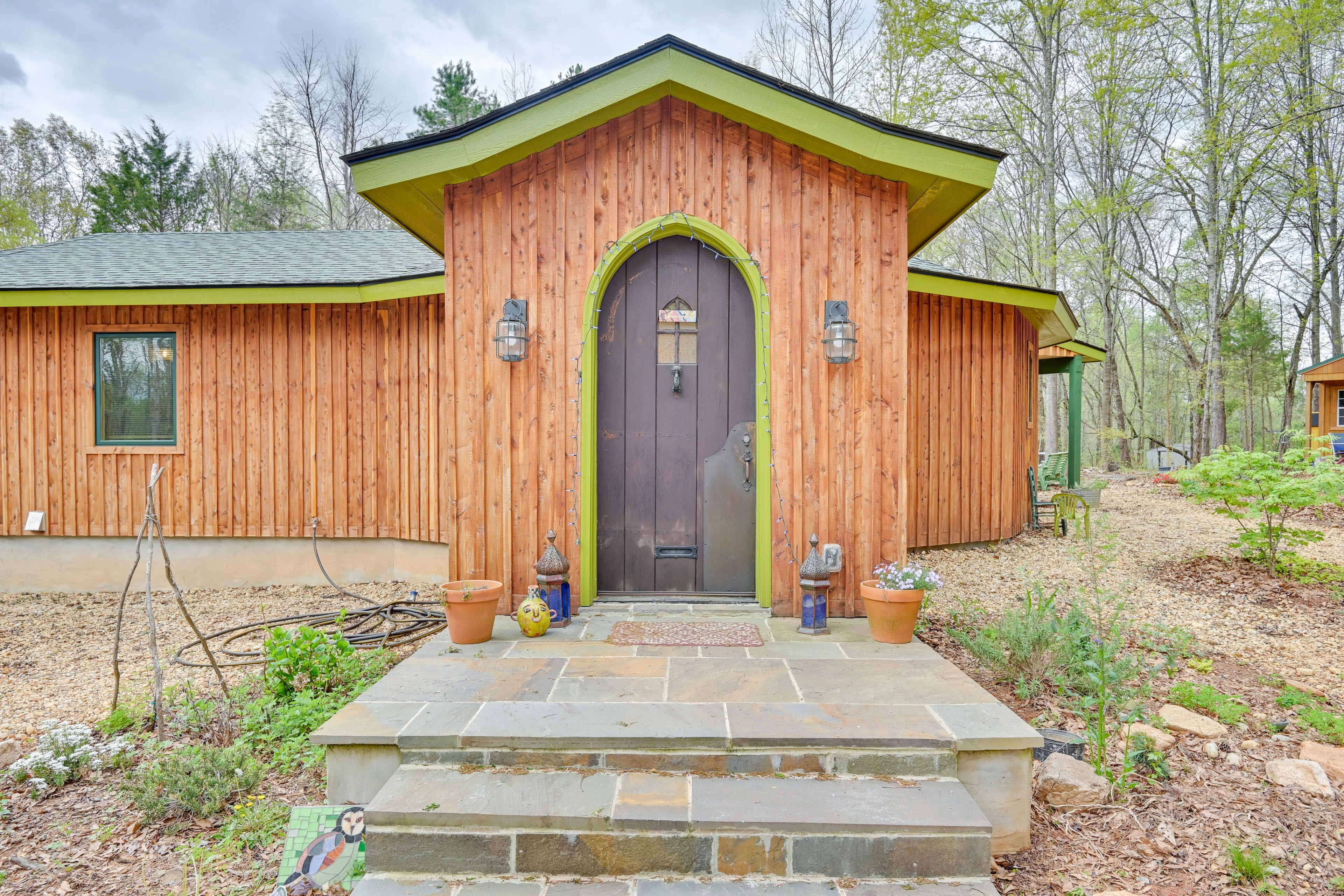 Enchanting Shelby Cottage on 12 Acres + Hot Tub!