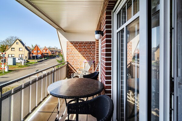 Property grounds - Apartment 'Ferienwohnung Inselheide' with Private Garden, Balcony and Wi-Fi (Borkum)