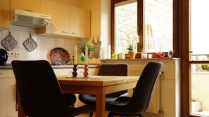 Dining - Apartment 'Casa Mia 2' with Private Garden and Wi-Fi (Bad Dürkheim)