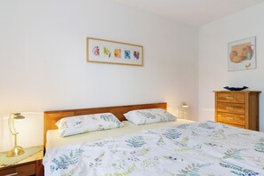 1 dormitorio, tabla de planchar con plancha, wifi gratis y ropa de cama