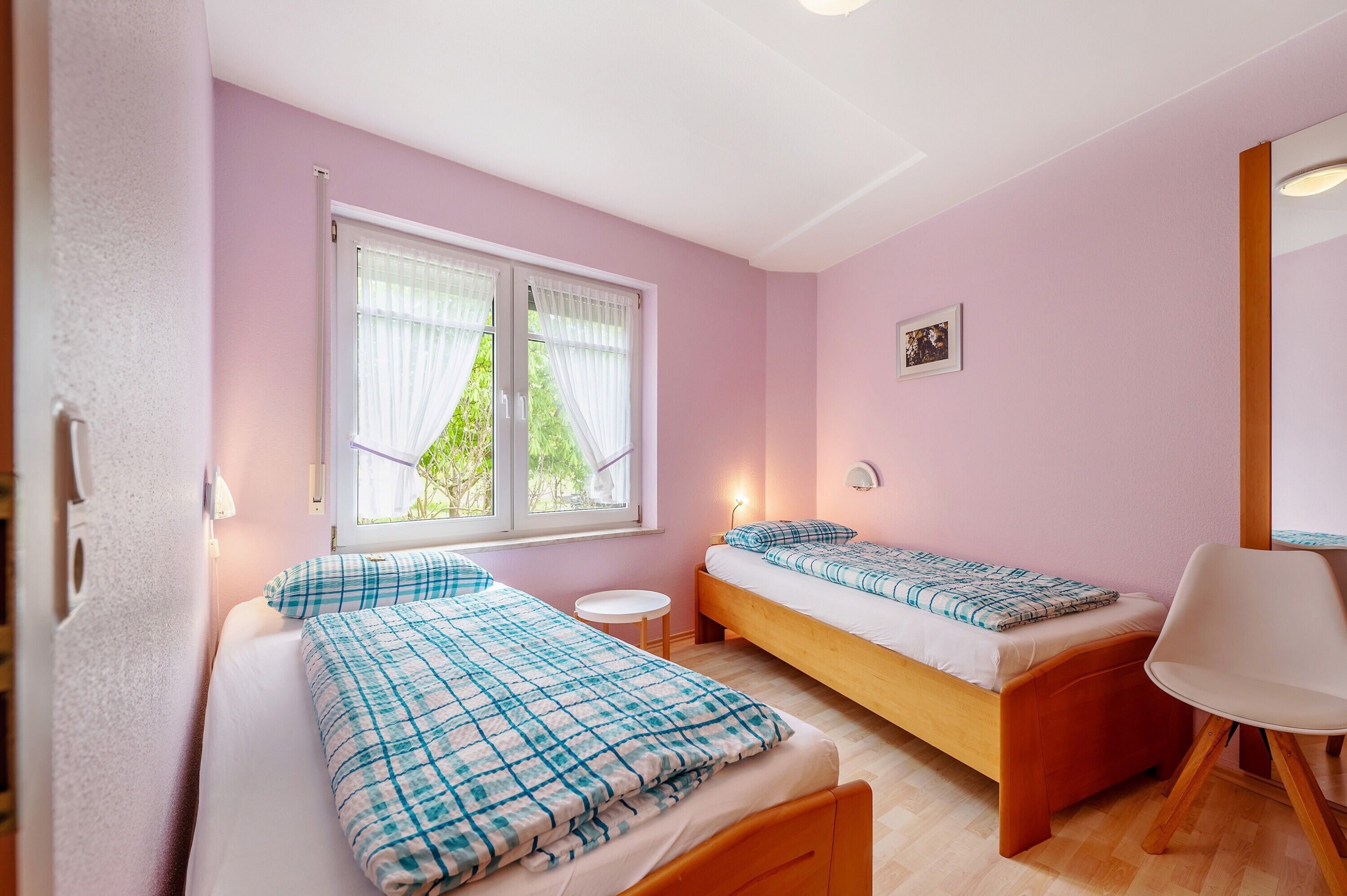 2 slaapkamers, een strijkplank/strijkijzer, gratis wifi, beddengoed