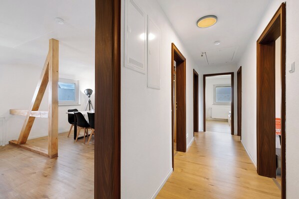 Interior - Apartment 'Airbnbali' with Shared Garden and Wi-Fi (Balingen)