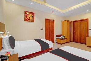Room - SuperCollection O Hotel PallavaRajadhani (Thiruvananthapuram)