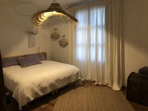 5 Schlafzimmer, Bügeleisen/Bügelbrett, WLAN