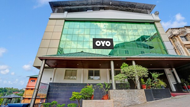 Front of property - Collection O Narendra Regency (Punalur)