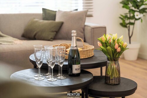 Casa Diva – renovated house for 12 in Blankenberge