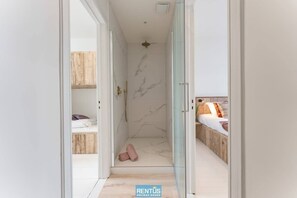 5 dormitorios, escritorio, wifi y ropa de cama