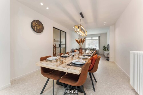 Casa Diva – renovated house for 12 in Blankenberge