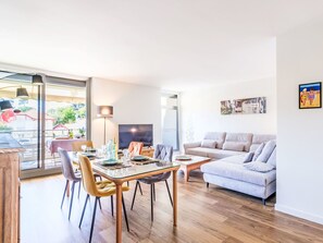 TV - Nice apartment for 5 people with WIFI, TV and balcony (Arcachon)