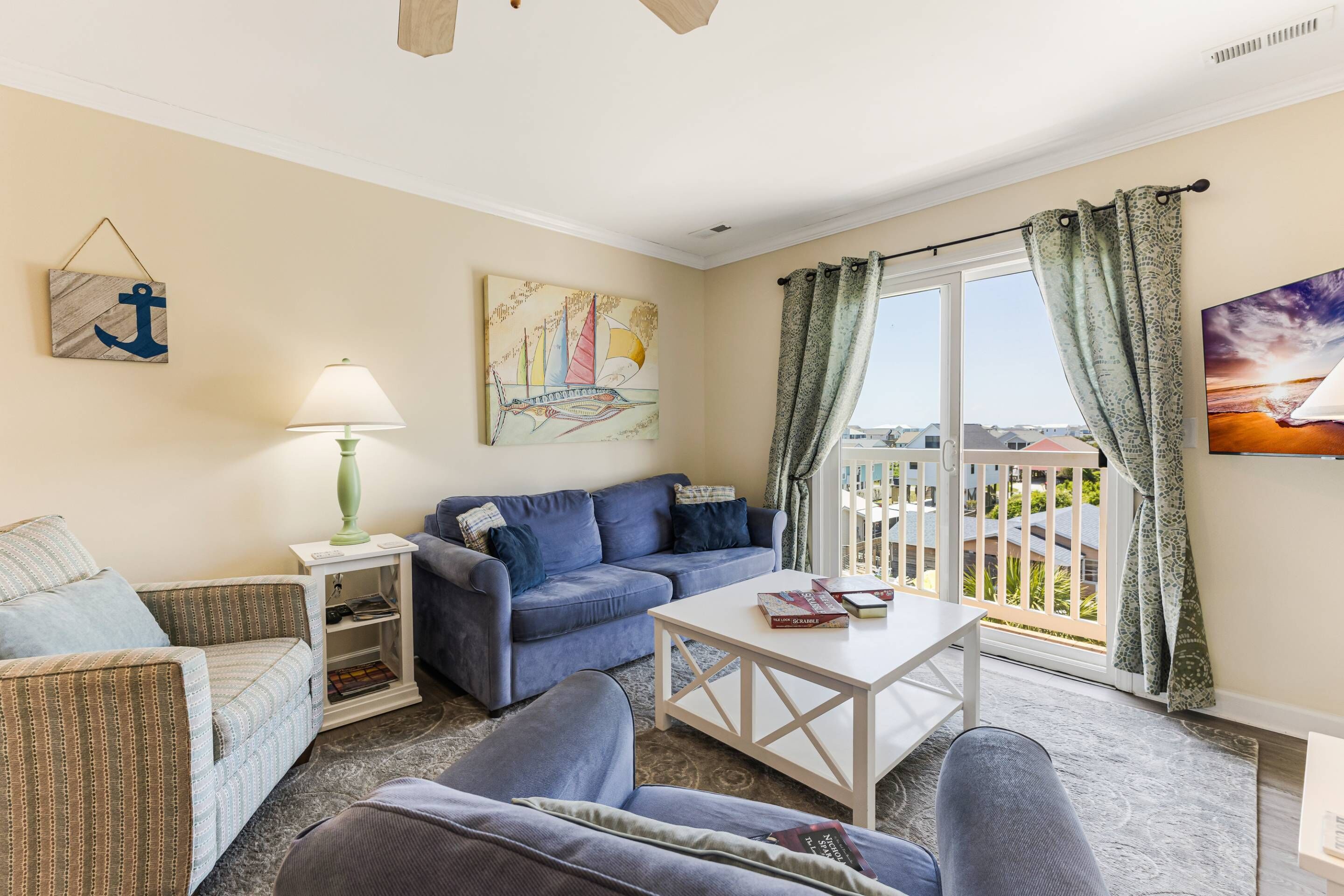 15% Off Aug & Sept - Wonderful 2 BR Condo in the OceanWalk,  Large pool, Elevator, close to Beach