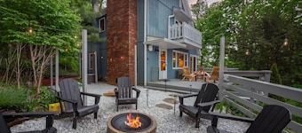 25 Min to Asheville ~ Game Room, Fire Pit, Hot Tub