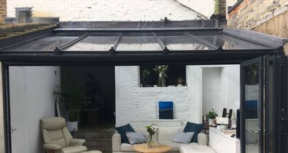 Contemporary house London 4 minutes walk to station