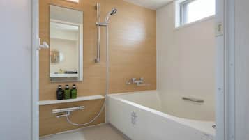 Standard Twin Room | Bathroom