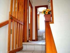 Hus, 2 soverom, røyk, balkong | Innvendig