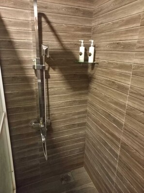Bathroom - Anchorage Villa - Negombo (Negombo)