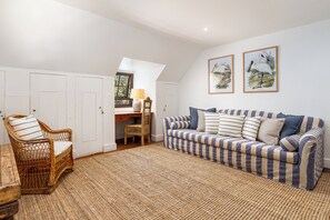 Family House, 4 Bedrooms, Garden View | Living area | 40-cm Smart TV with digital channels, streaming services, printers - Noordhoek Village Hotel (Cape Town)