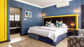 Standard Room, Non Smoking | 1 bedroom, blackout drapes, iron/ironing board, free WiFi