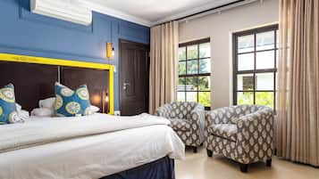 1 bedroom, blackout drapes, iron/ironing board, free WiFi